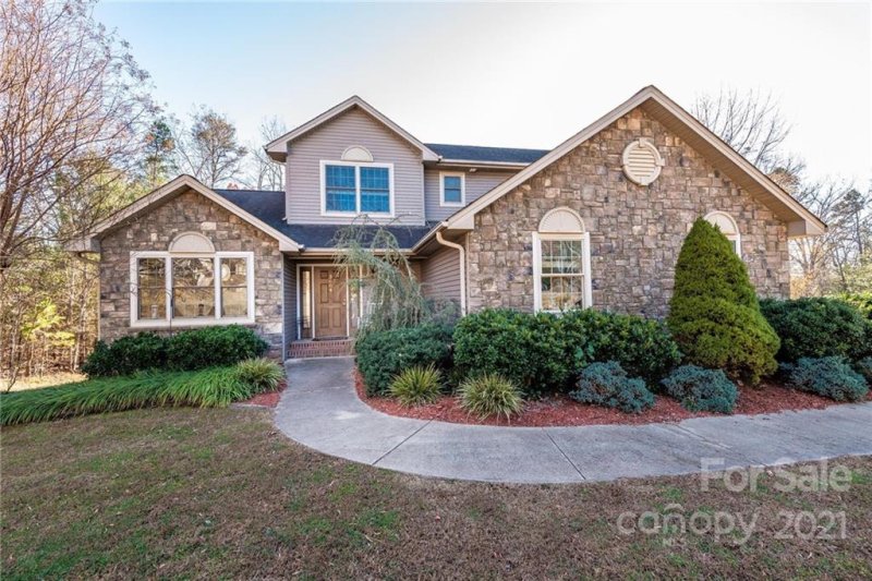 Property image 2 at 3604 Hollow Oak Lane, Lenoir, NC 28645