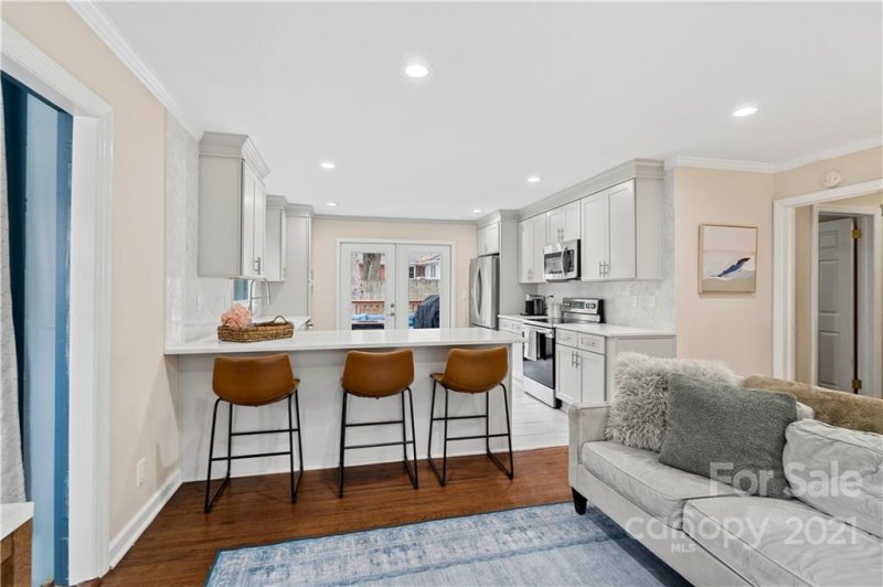 Property image 3 at 3428 Airlie Street, Charlotte, NC 28205