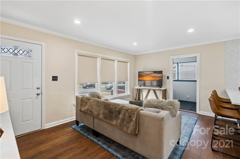 Property image 5 at 3428 Airlie Street, Charlotte, NC 28205