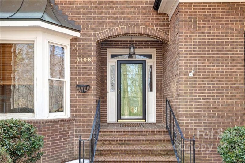 Property image 4 at 5108 Laurel Grove Lane, Matthews, NC 28104