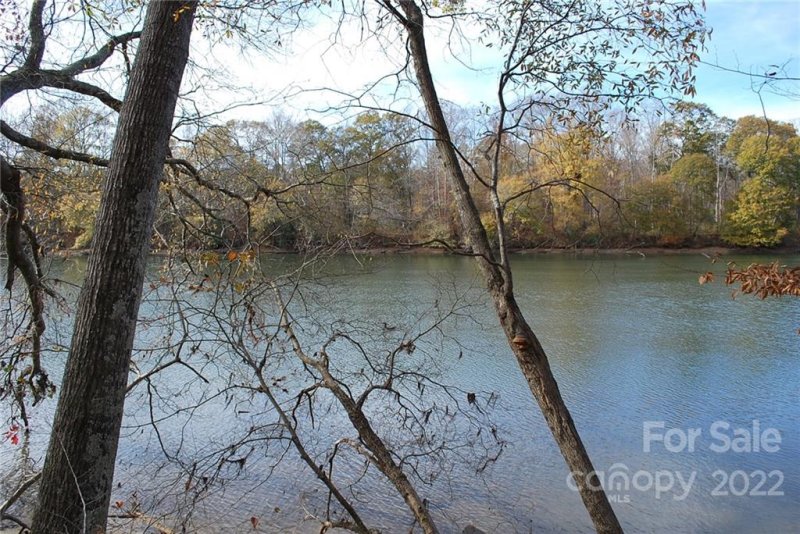 Property image 2 at 115 Dockside Lane, Statesville, NC 28677