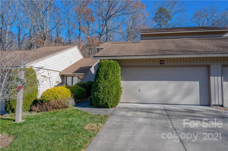 Property image 3 at 130 Cloverleaf Lane, Asheville, NC 28803