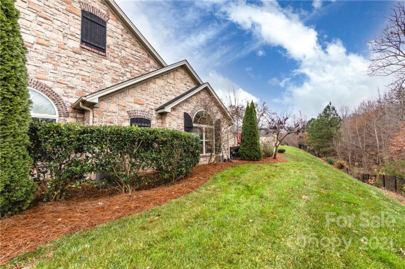 Property image 3 at 4865 Polo Gate Boulevard, Charlotte, NC 28216