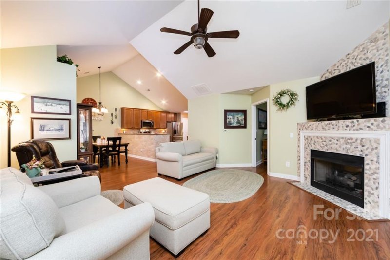 Property image 5 at 4865 Polo Gate Boulevard, Charlotte, NC 28216