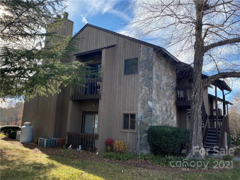 Property image 2 at 821 Mallard Head Lane, Mooresville, NC 28117