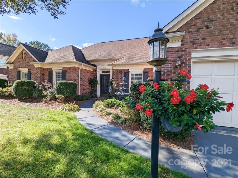 Property image 2 at 7219 Baniff Circle, Charlotte, NC 28277