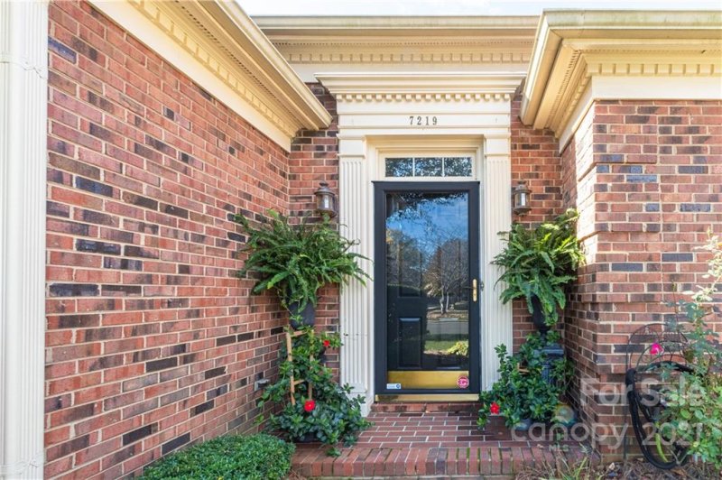 Property image 3 at 7219 Baniff Circle, Charlotte, NC 28277