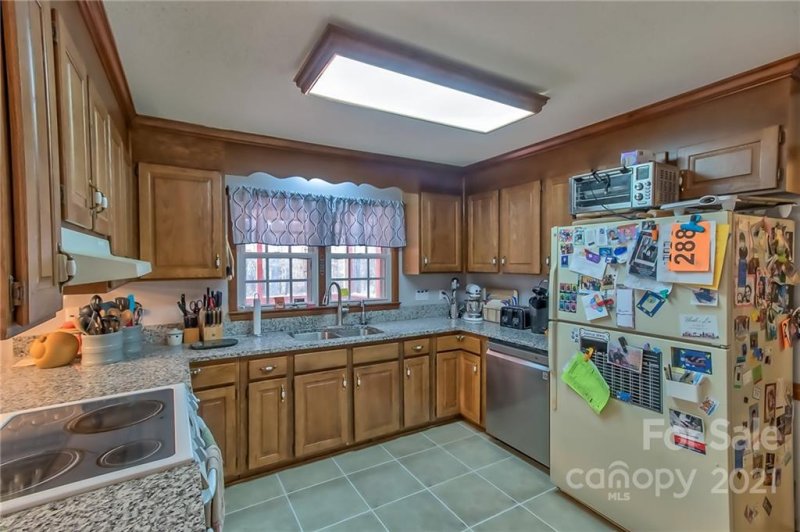 Property image 5 at 6844 Silverwood Lane, Charlotte, NC 28215