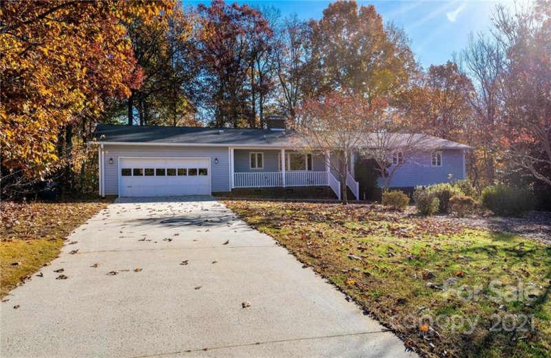 1140 Knollwood Drive