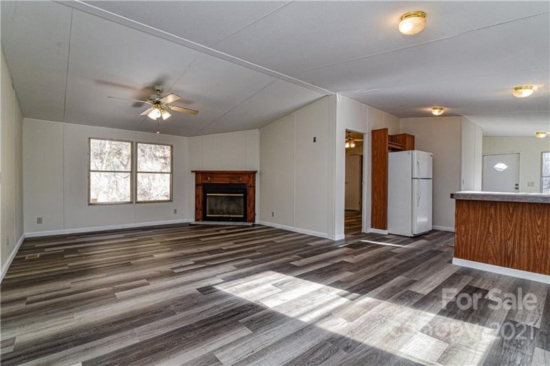 Property image 3 at 514 Primrose Drive, Asheville, NC 28806