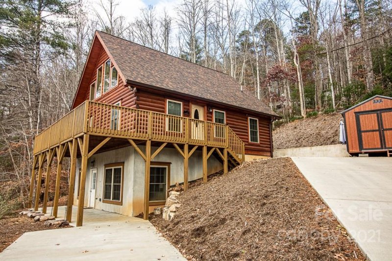 Property image 2 at 19 Frontier Court, Asheville, NC 28805