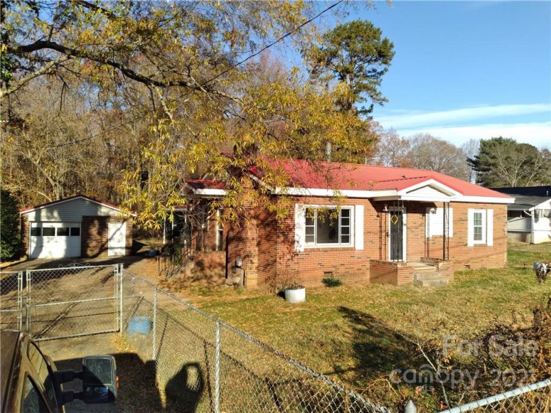 Property image 2 at 1229 Mirror Park Drive, Salisbury, NC 28146