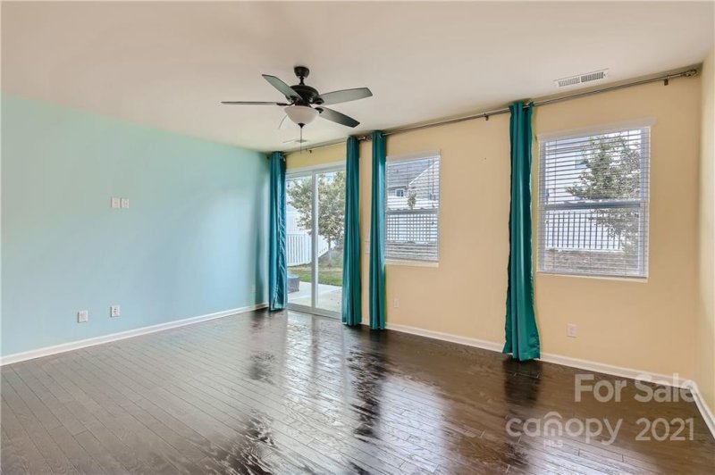 Property image 3 at 1561 Arcadia Bluff Drive, York, SC 29745