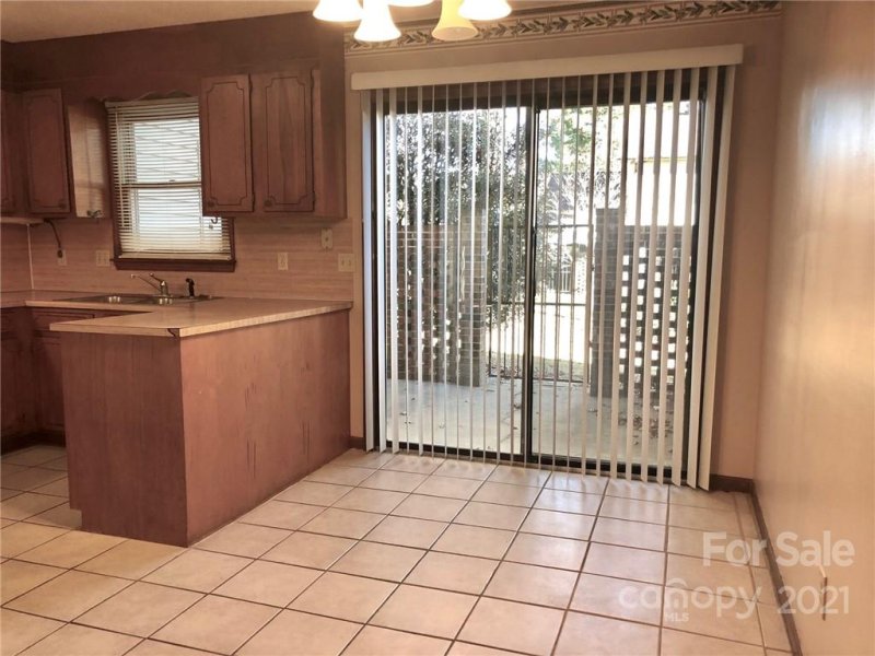 Property image 5 at 1330 5th Street, Hickory, NC 28601