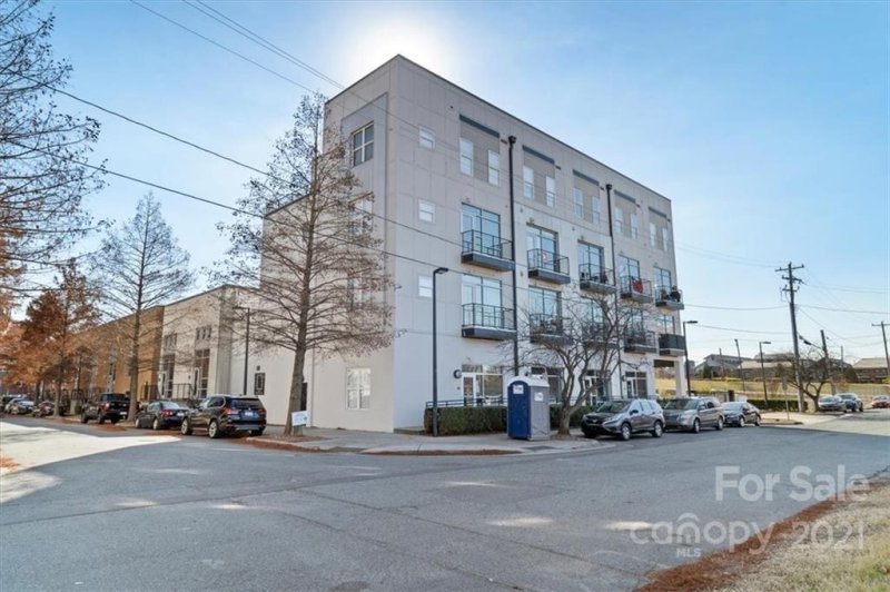 Property image 2 at 975 Hill Street, Charlotte, NC 28208