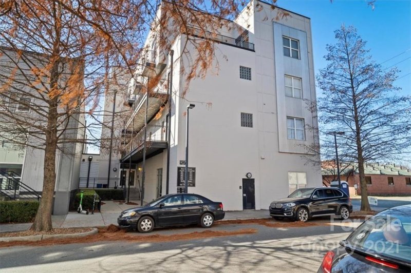 Property image 3 at 975 Hill Street, Charlotte, NC 28208