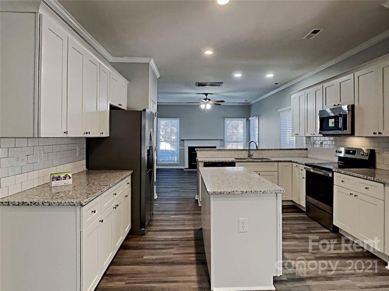 Property image 4 at 2607 Pimpernel Road, Charlotte, NC 28213