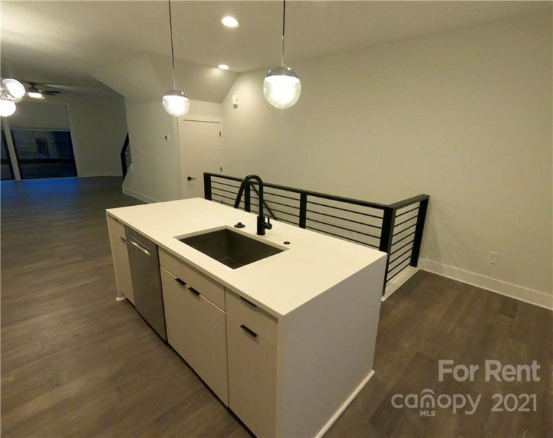 Property image 2 at 1213 Minter Place, Charlotte, NC 28203