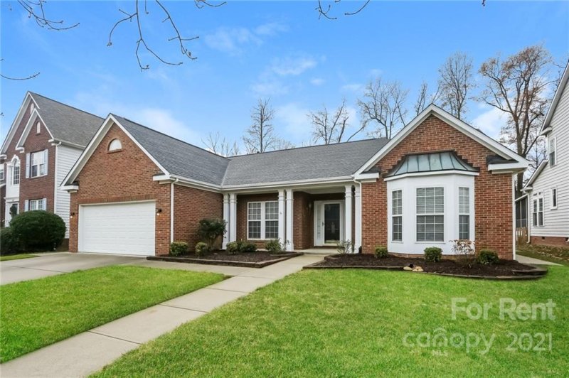 Property image 3 at 6125 Waverly Lynn Lane, Charlotte, NC 28269