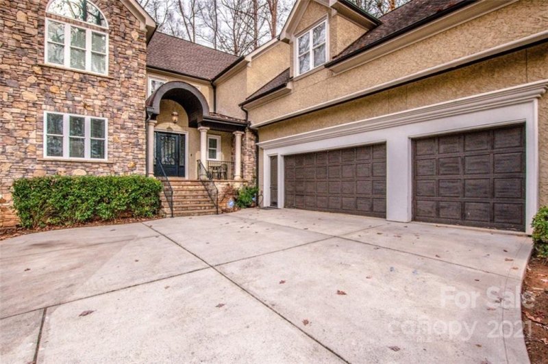 Property image 4 at 471 Greenbay Road, Mooresville, NC 28117