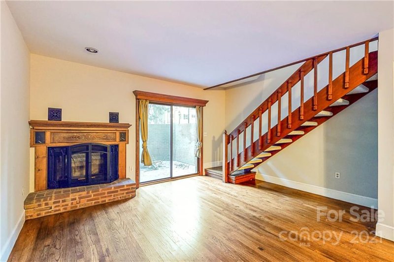 Property image 5 at 421 N Church Street, Charlotte, NC 28202