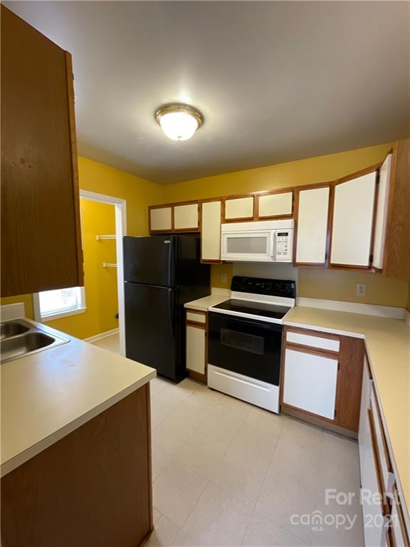 Property image 3 at 6716 Bevington Ridge Road, Charlotte, NC 28277