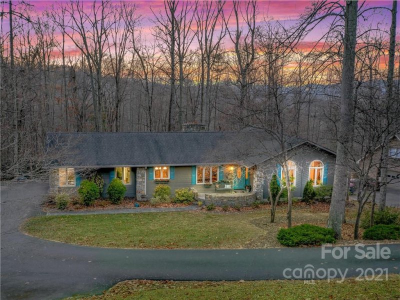 115 Stonecrest Drive