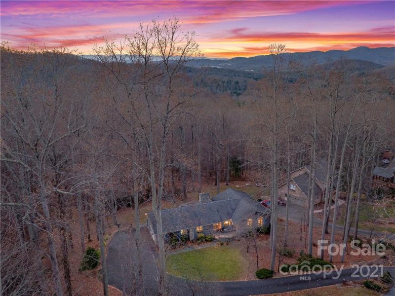 Property image 2 at 115 Stonecrest Drive, Asheville, NC 28803