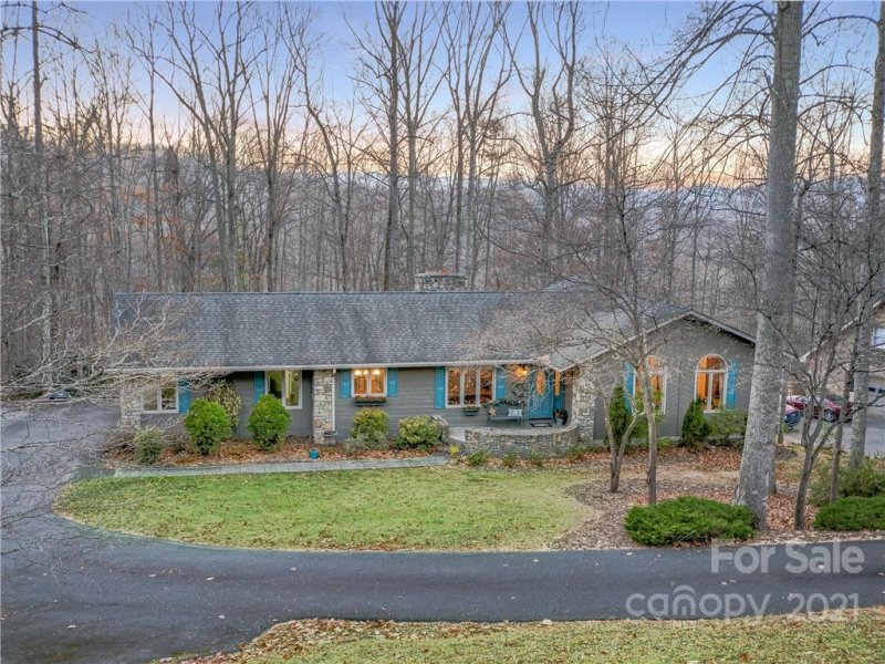 Property image 3 at 115 Stonecrest Drive, Asheville, NC 28803