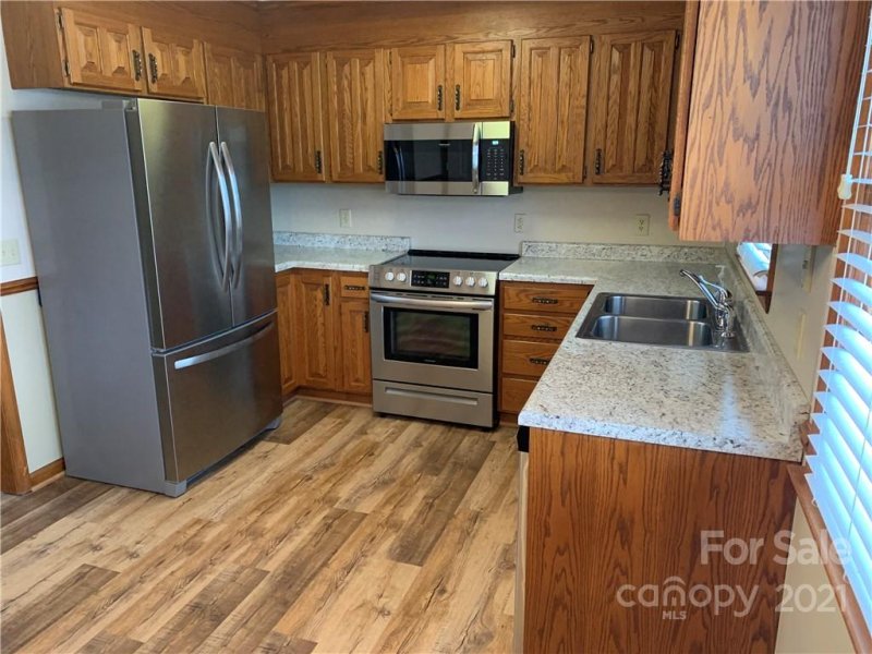 Property image 4 at 145 Elk Drive, Statesville, NC 28625