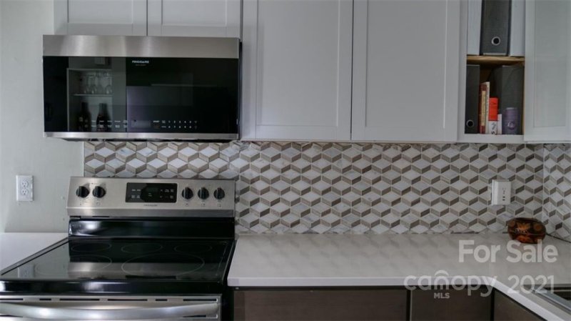 Property image 4 at 1840 Progress Lane, Charlotte, NC 28205