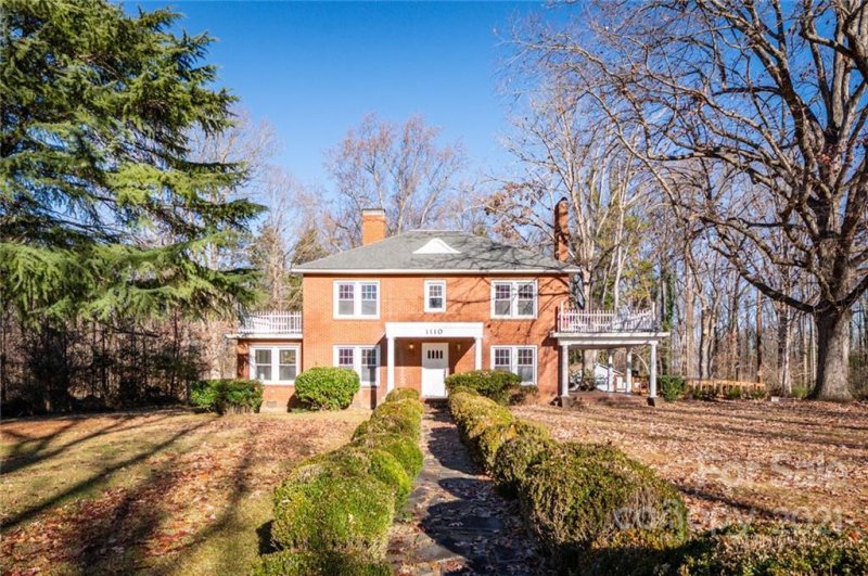 1110 Rogers Lake Road