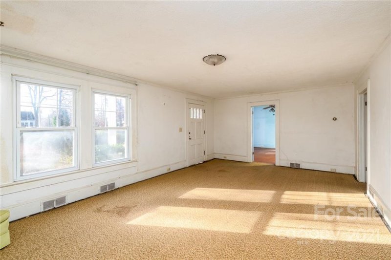 Property image 2 at 1110 Rogers Lake Road, Kannapolis, NC 28081