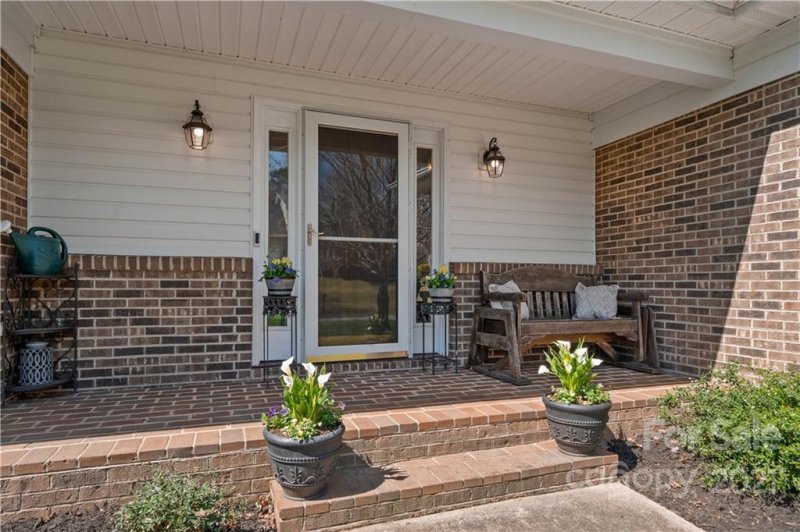 Property image 4 at 3623 26th Street Drive, Hickory, NC 28601