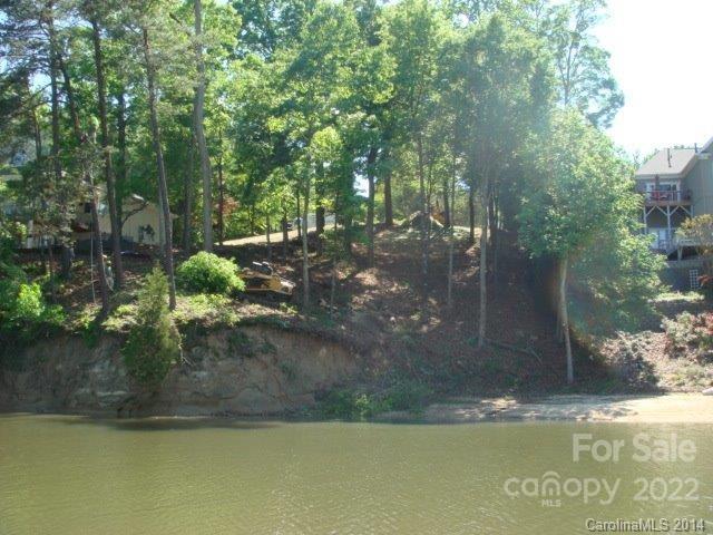 Property image 2 at 16131 Whitesail Drive, Charlotte, NC 28278