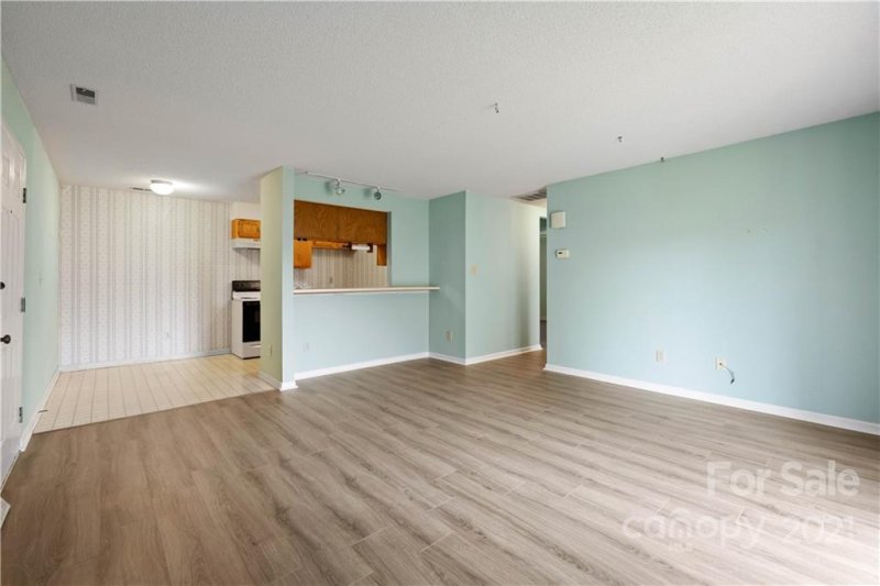 Property image 4 at 9629 Vinca Circle, Charlotte, NC 28213