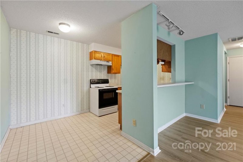 Property image 5 at 9629 Vinca Circle, Charlotte, NC 28213