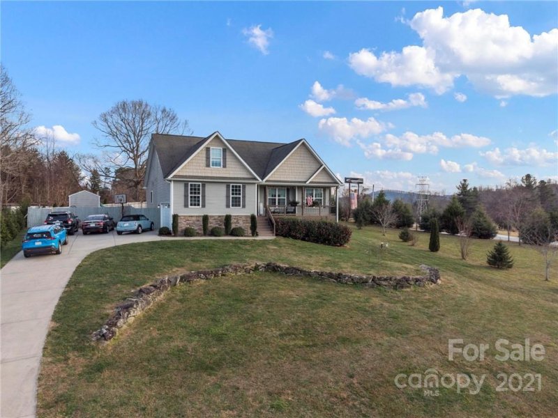 Property image 3 at 132 Beck Creek Circle, Flat Rock, NC 28731