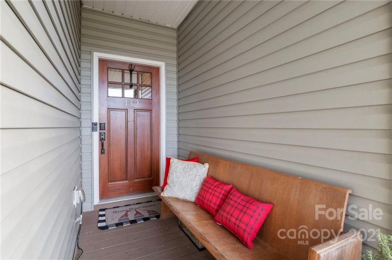 Property image 5 at 132 Beck Creek Circle, Flat Rock, NC 28731