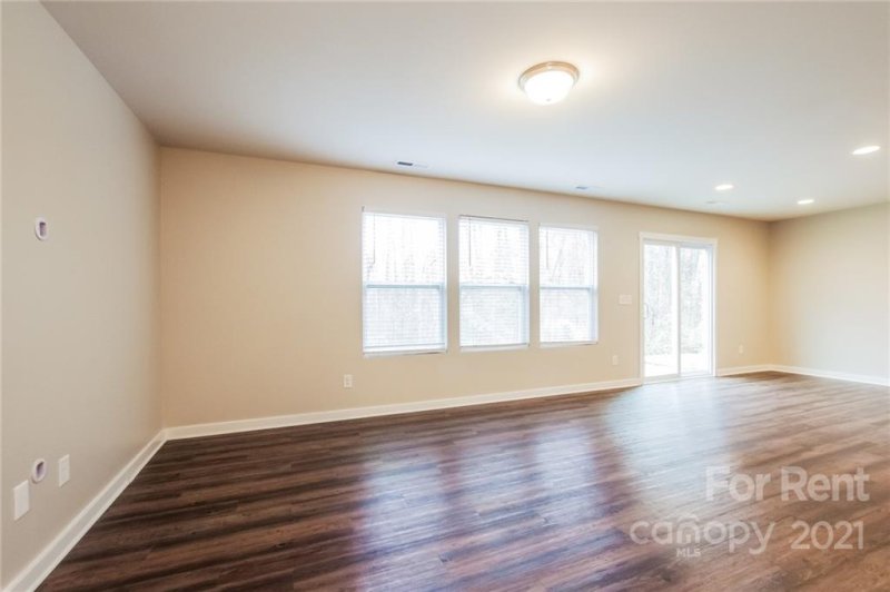 Property image 4 at 3106 Auten Avenue, Charlotte, NC 28269