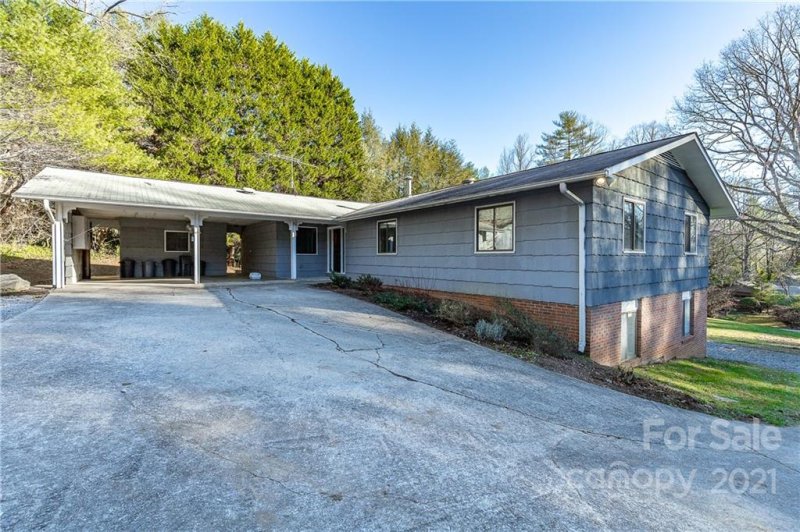 Property image 2 at 118 Meadowbrook Circle, Brevard, NC 28712