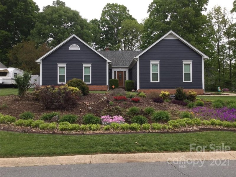 2108 Colony Hill Drive