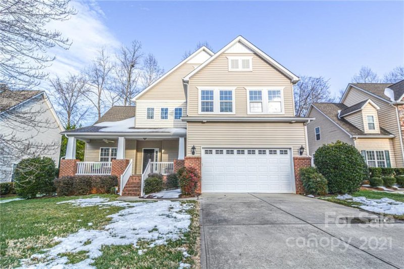 2140 Eskridge Terrace