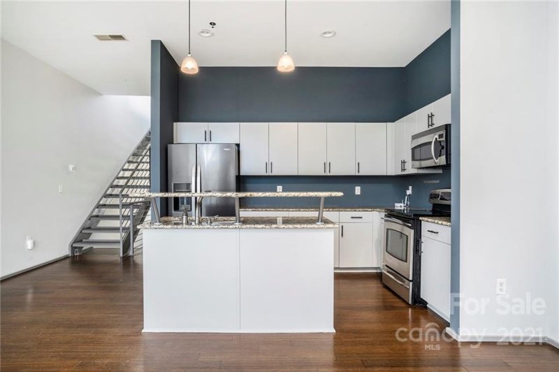 Property image 4 at 2086 Euclid Avenue, Charlotte, NC 28203