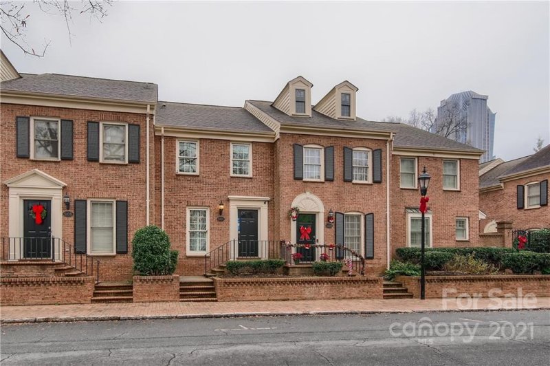 Property image 2 at 510 Poplar Street, Charlotte, NC 28202