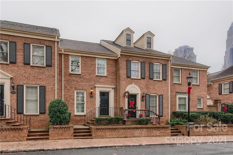 Property image 3 at 510 Poplar Street, Charlotte, NC 28202