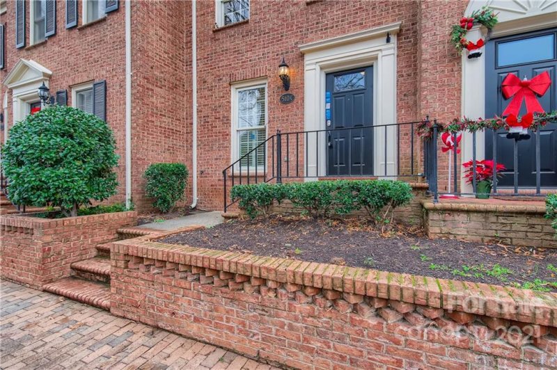 Property image 5 at 510 Poplar Street, Charlotte, NC 28202