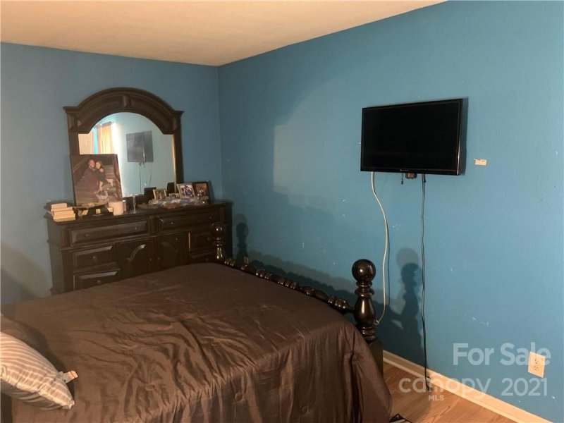 Property image 5 at 8450 Newfane Road, Charlotte, NC 28269