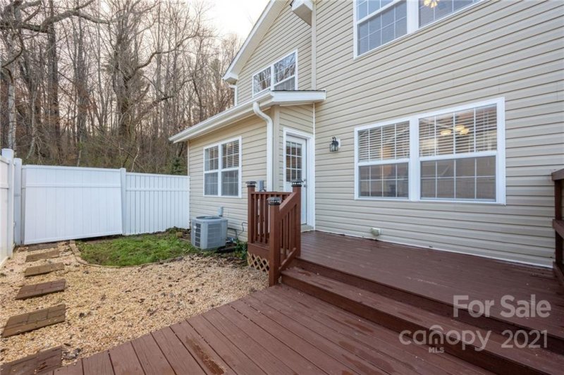 Property image 3 at 210 Pembrook Road, Swannanoa, NC 28778