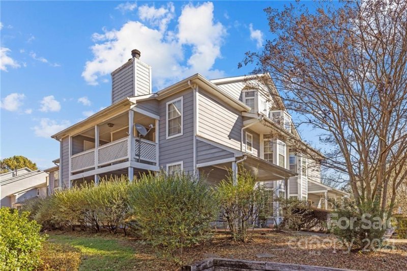 Property image 3 at 6053 Treetop Court, Charlotte, NC 28212